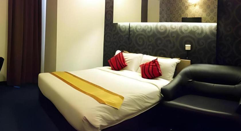 Paragon City Hotel Ipoh Exterior photo