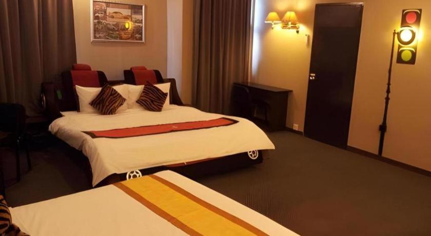Paragon City Hotel Ipoh Exterior photo